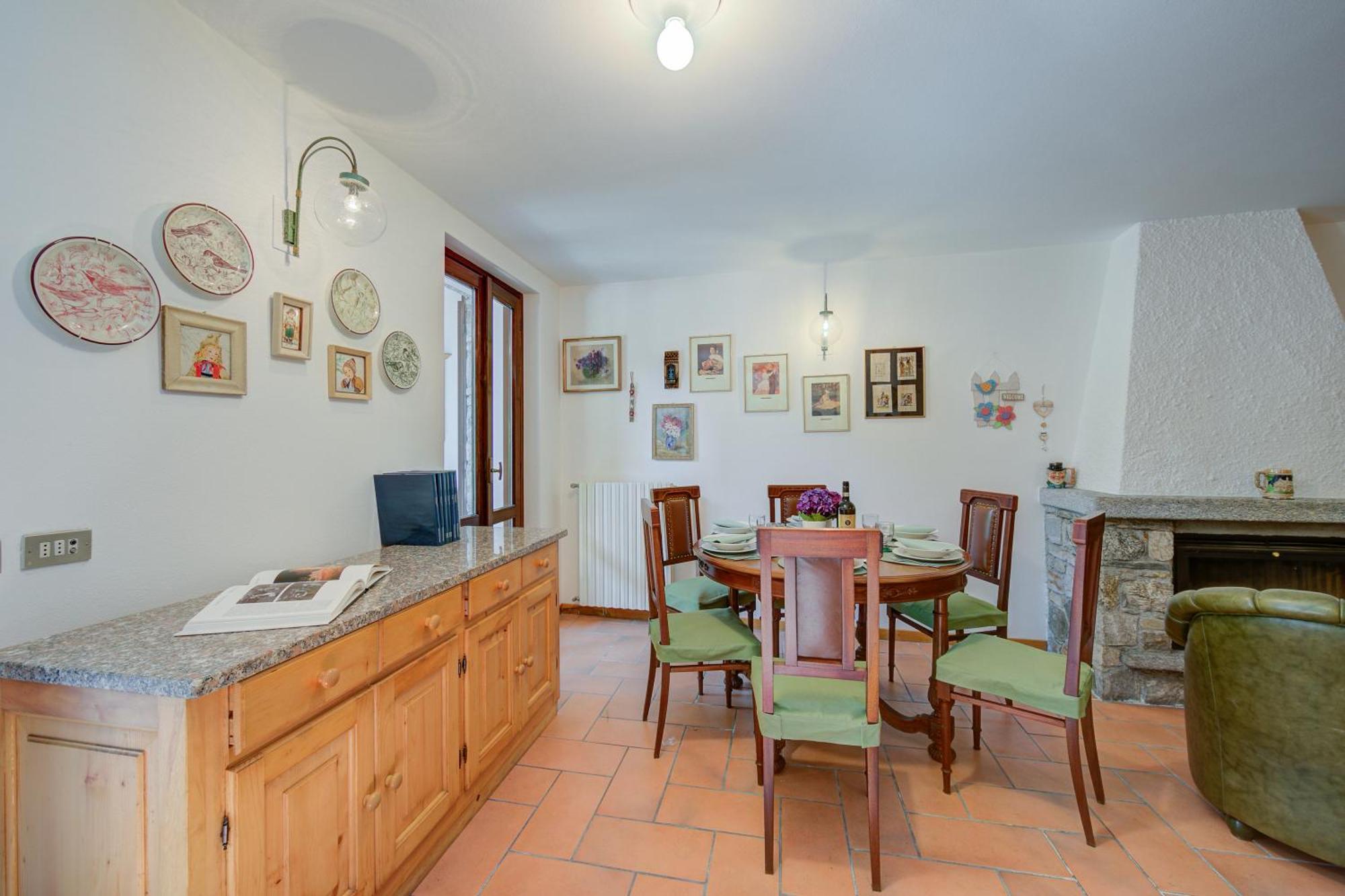 Villa Il Castagno Few Min From Beach - Happy Rentals Castelveccana المظهر الخارجي الصورة