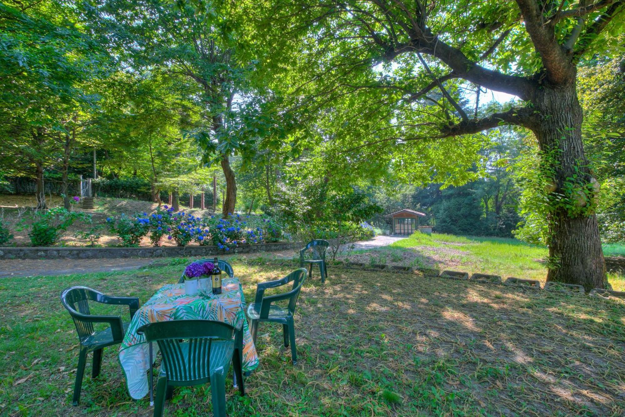 Villa Il Castagno Few Min From Beach - Happy Rentals Castelveccana المظهر الخارجي الصورة
